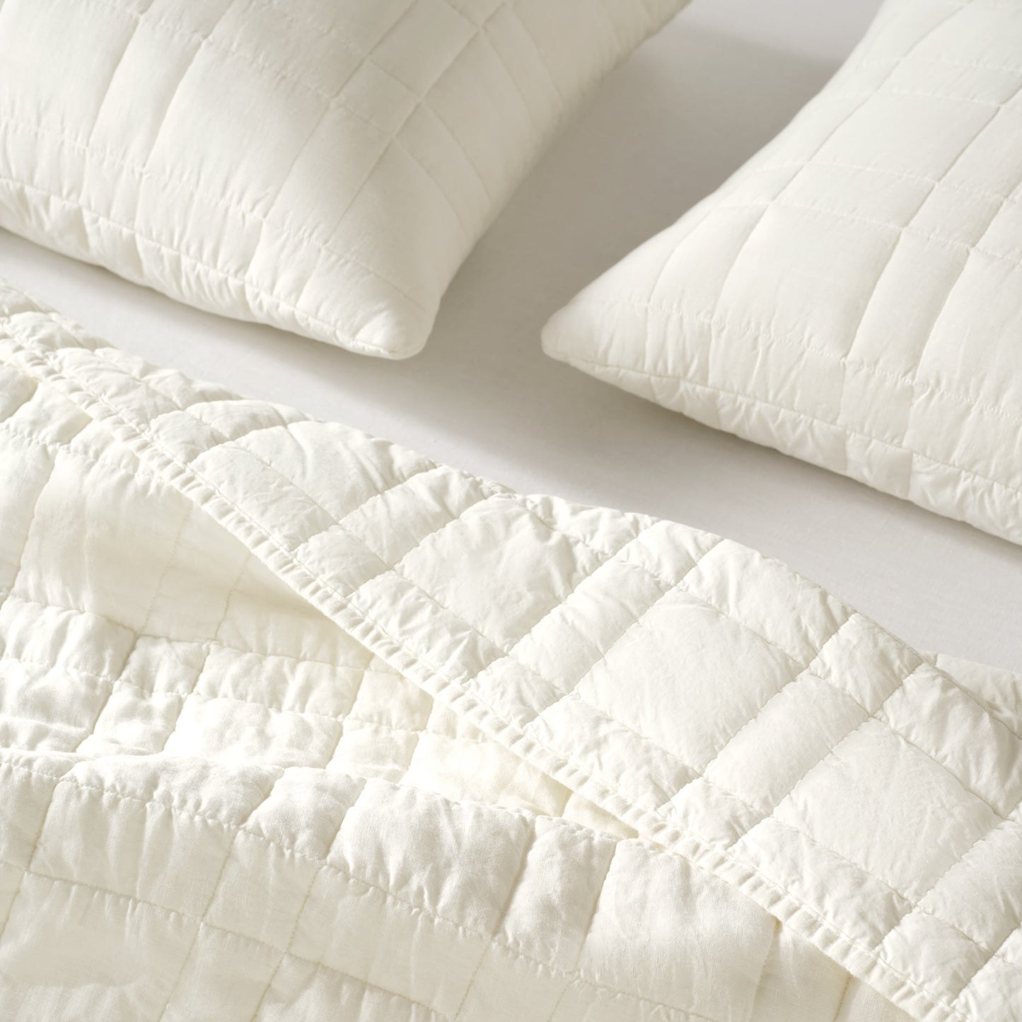 Washed European Linen Quilt Set